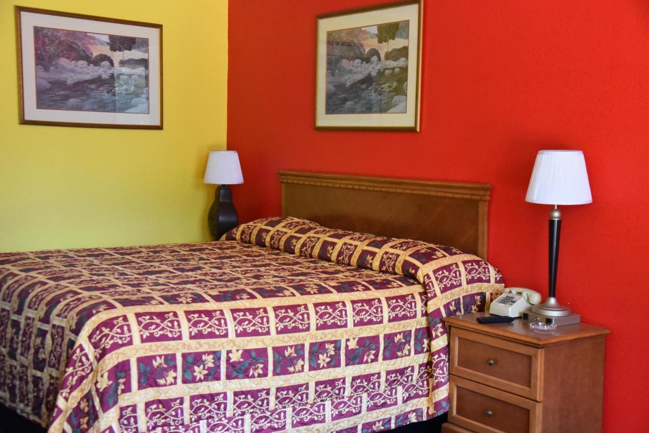 Homeplace Inn Jacksonville Экстерьер фото