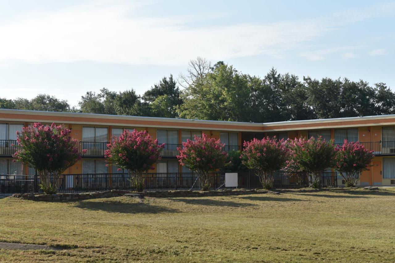 Homeplace Inn Jacksonville Экстерьер фото